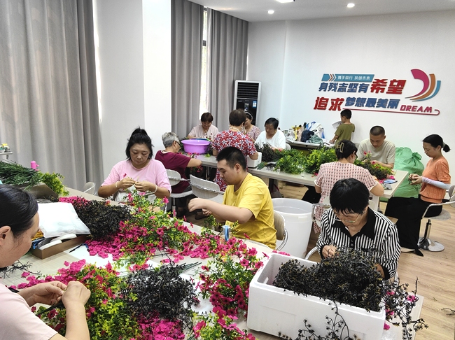 BfwdTdF2cbmBM591.jpg