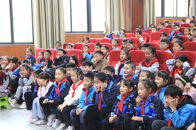 24X2fEecaK9KWJSM.jpg 24X2fEecaK9KWJSM.jpg