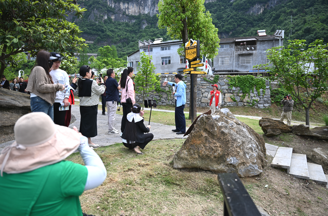 9DKy7DT8XpirRmXT.png 9DKy7DT8XpirRmXT.png