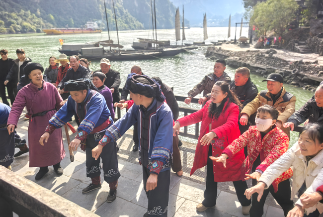 QFyP94T1yR4dxHdS.png QFyP94T1yR4dxHdS.png