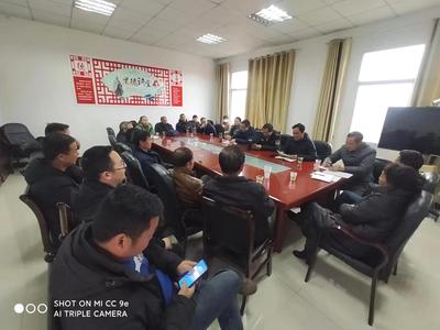 鸦鹊岭服务站开展春季规模养殖场业主培训